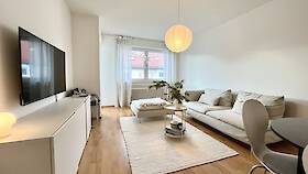 Wohnzimmer eingerichtet